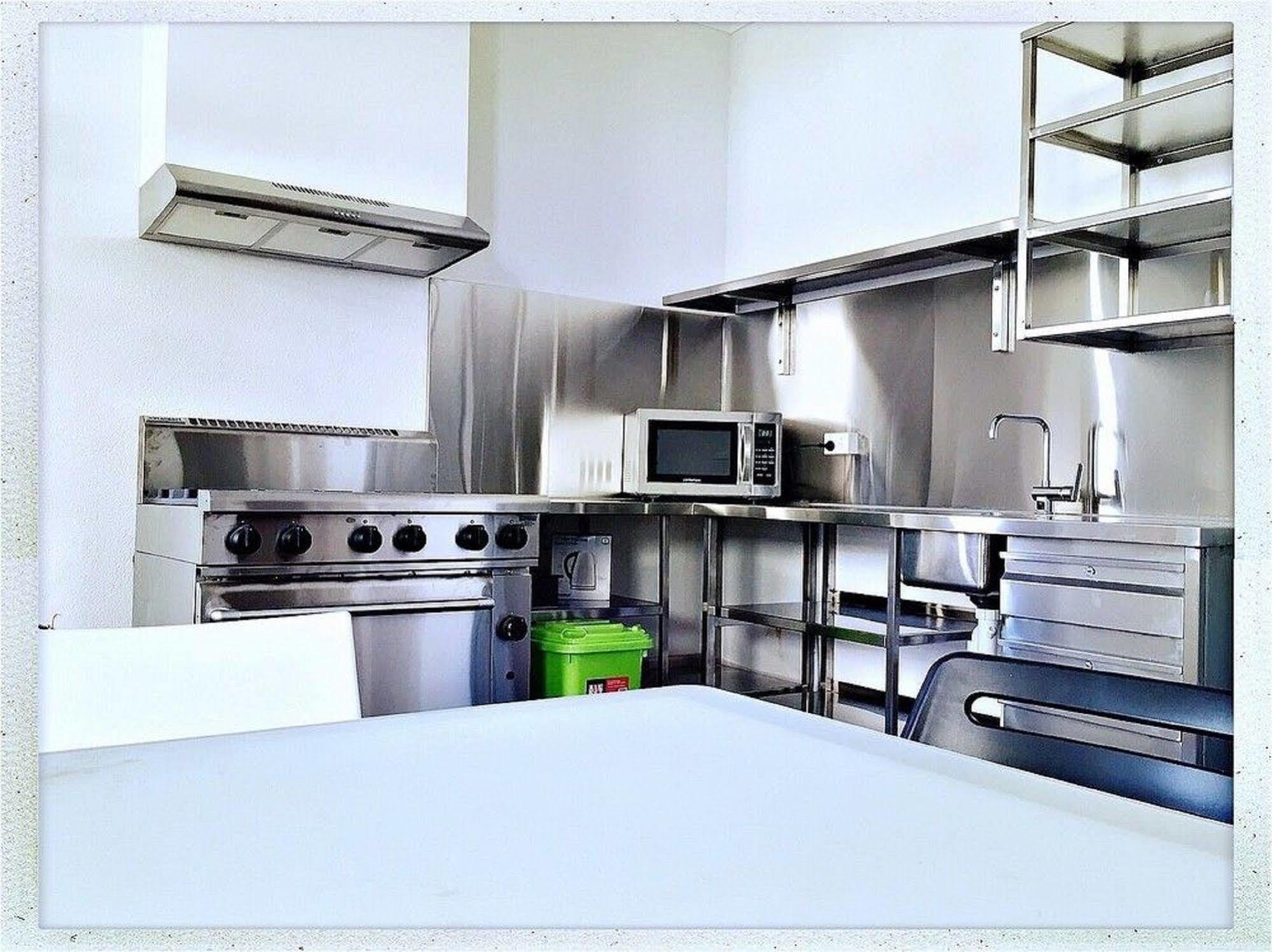 Downtown Backpackers Hostel Perth - Note - Valid Passport Required For Check In المظهر الخارجي الصورة